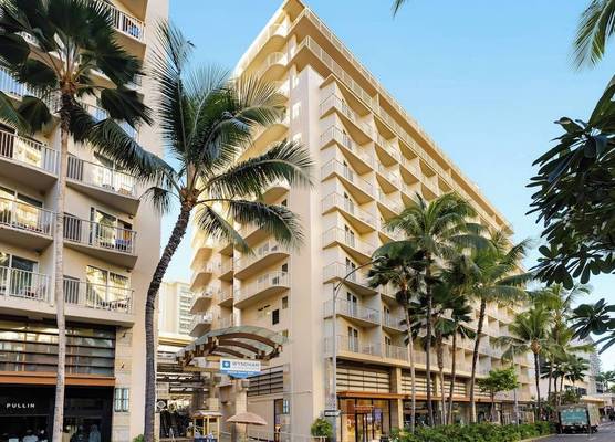 Wyndham Waikiki Beach Walk 1BR Apartment with Resort Access 1