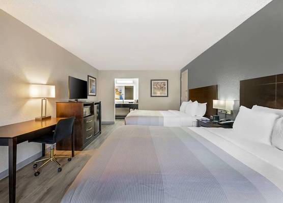 Quality Inn & Suites Live Oak I-10 Exit 283 1