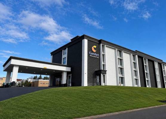 Comfort Inn & Suites Johnson City - Binghamton 1