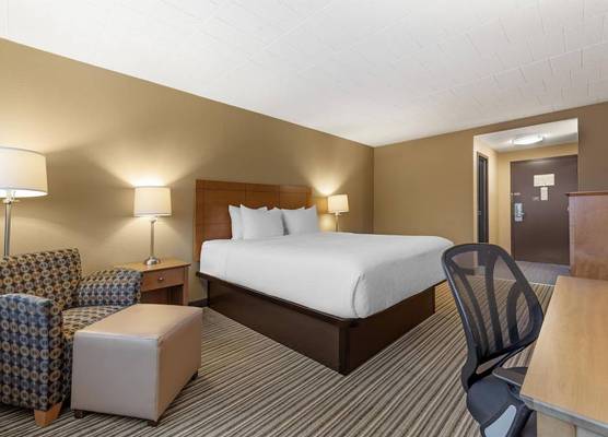 Best Western Plus Reading Inn & Suites 1