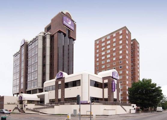 Premier Inn Sunbury - Kempton Park 1