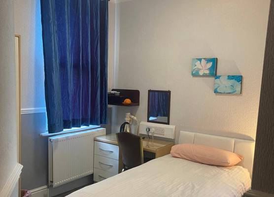Adelphi Guest House 1