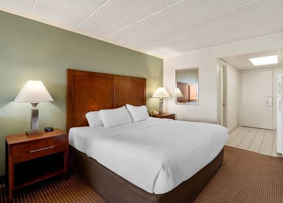 Quality Inn & Suites Ocean City Fenwick 1