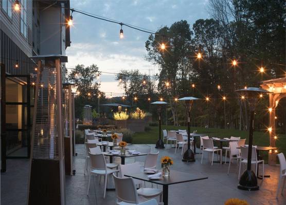 Hotel Zero Degrees Danbury 1