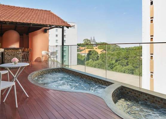 Silverland Sil Hotel 1