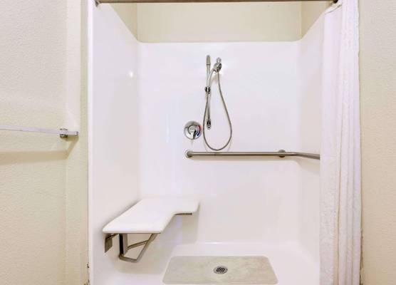 Super 8 by Wyndham Allentown 1