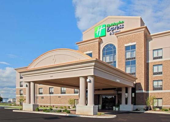 Holiday Inn Express & Suites COLUMBUS EDINBURGH by IHG 1