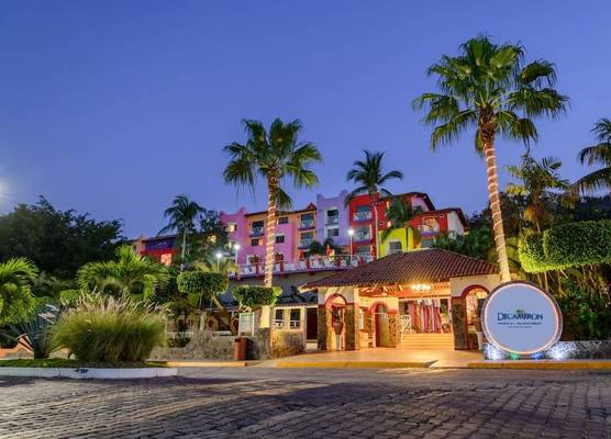 Decameron Los Cocos Guayabitos, Ramada All-Inclusive Resort 1