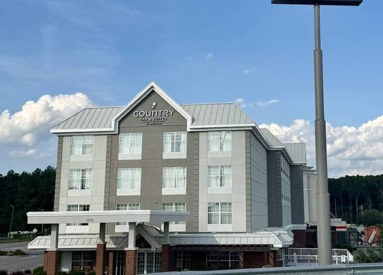 Country Inn & Suites by Radisson, Lumberton, NC 1
