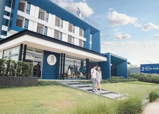 Blue Rabbit Hotel 1