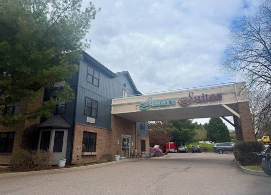 Smart Suites, an Ascend Collection Hotel 1