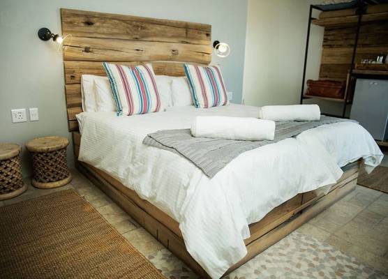 Driftwood Guesthouse 1
