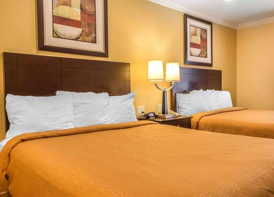 Quality Inn Near Mountain Creek 1
