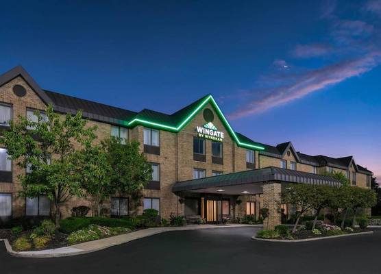 Wingate by Wyndham Utica 1