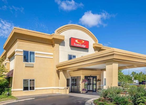 Quality Inn & Suites Ann Arbor Hwy 23 1