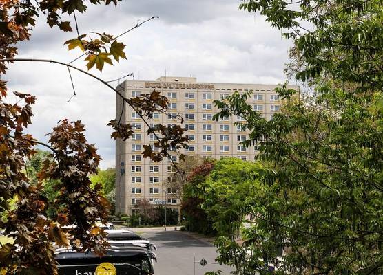 Hotel Am Terrassenufer, WorldHotels Distinctive 1