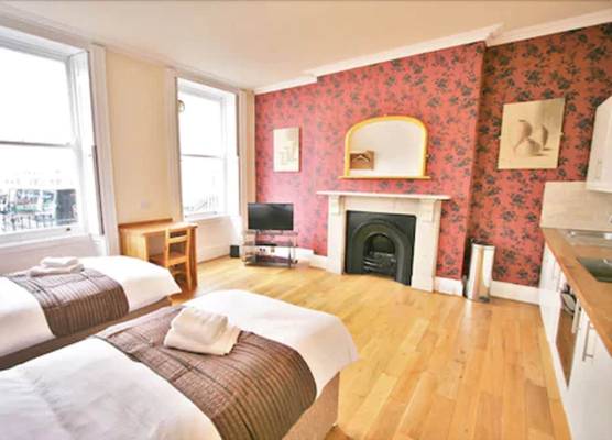 Central Studios Gloucester Place by Roomsbooked 1