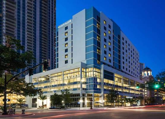 Hyatt Place St. Petersburg/Downtown 1