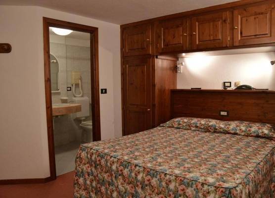 Hotel Petit Giles 1