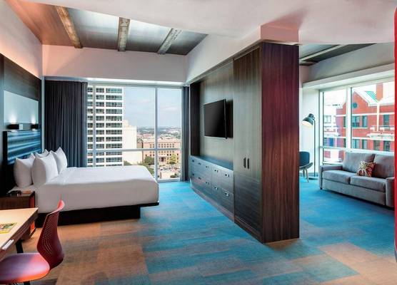 Aloft by Marriott Fort Worth Downtown 1