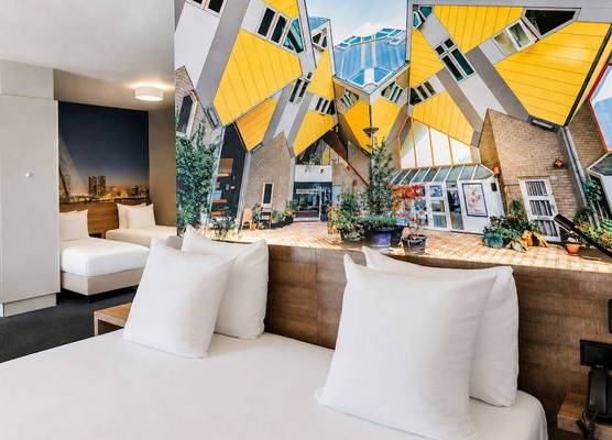 Rotterdam Teleport Hotel 1