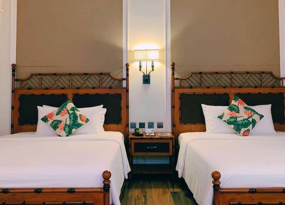 Feliz Hotel Boracay 1