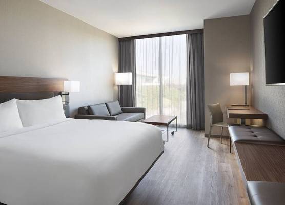 AC Hotel by Marriott Pittsburgh Downtown 1