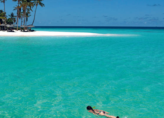 Constance Halaveli Resort 1