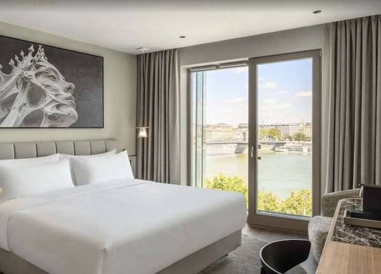 Leon Hotel & Lounge Budapest 1