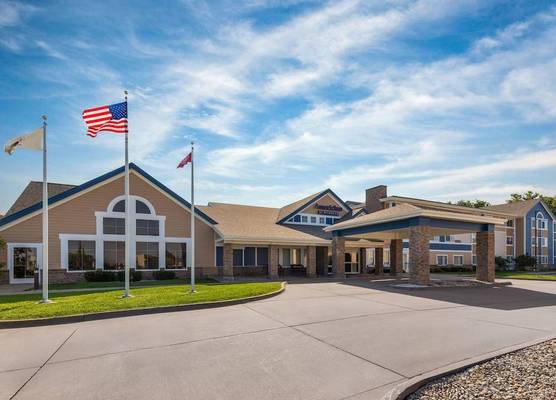 AmericInn by Wyndham Monmouth 1