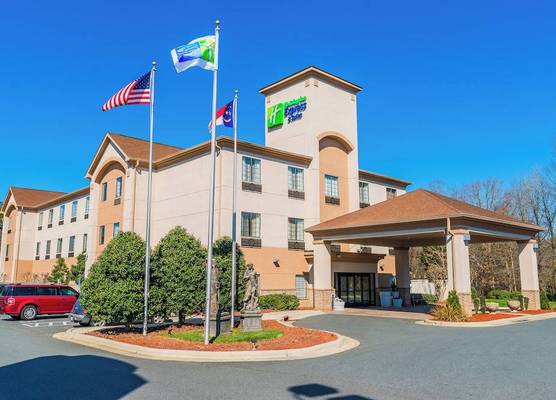 Holiday Inn Express & Suites ALBEMARLE by IHG 1