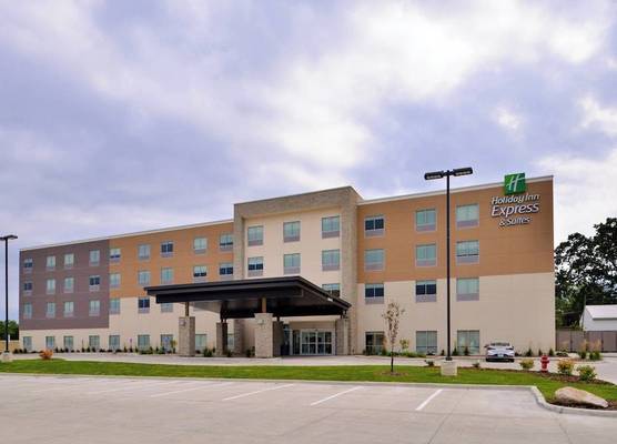 Holiday Inn Express & Suites OTTUMWA by IHG 1