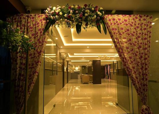 Alcott Hotel & Resorts 1