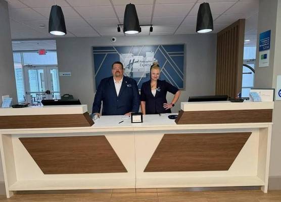 Holiday Inn Express & Suites COCOA by IHG 1