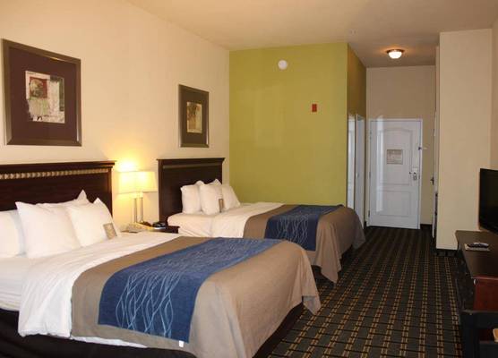 Comfort Inn & Suites Elk City South 1