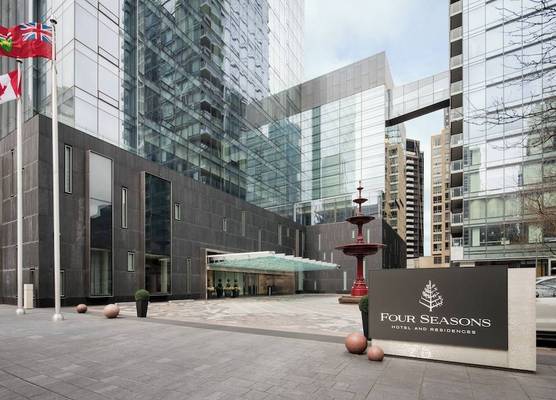 Four Seasons Hotel Toronto 1