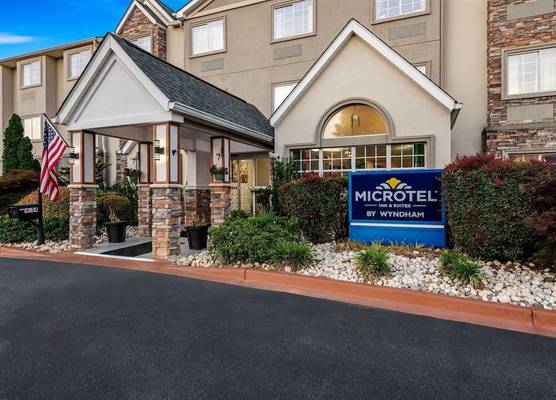 Microtel Inn & Suites by Wyndham Greenville / Woodruff Rd 1