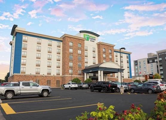 Holiday Inn Express & Suites WATERLOO - ST. JACOBS AREA by IHG 1