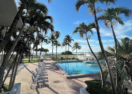 Casablanca Miami Beach 1