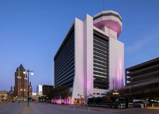 Hyatt Regency Milwaukee 1