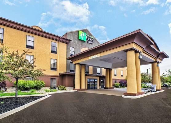 Holiday Inn Express & Suites MARYSVILLE by IHG 1
