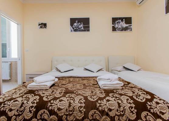 Flower guesthouse 1