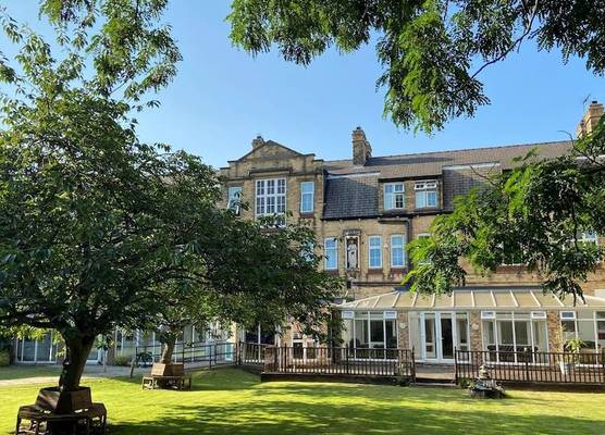 Endsleigh Park Hotel 1
