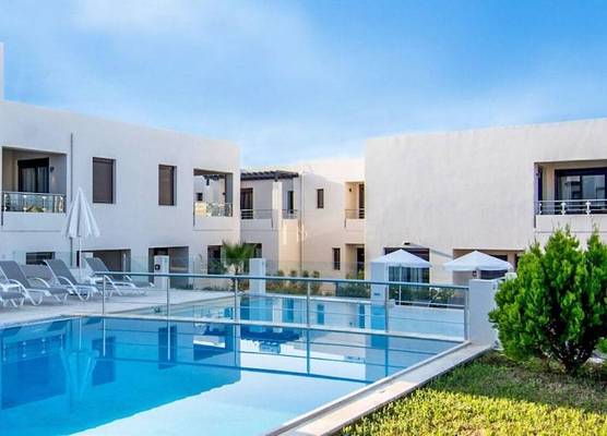 Carisa Suites and Apartments 1