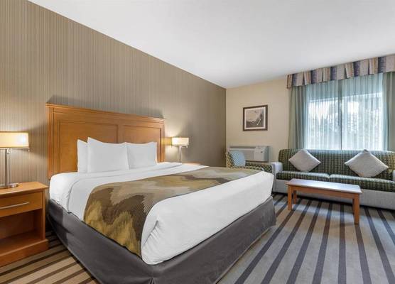 Best Western King George Inn & Suites 1