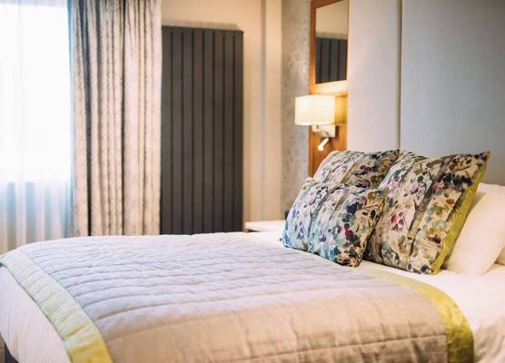 The Valley Hotel & Carriage Gardens 1