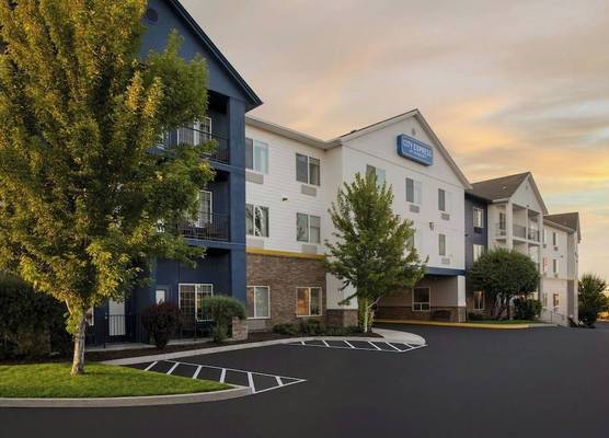 City Express By Marriott Redmond Bend Airport 1