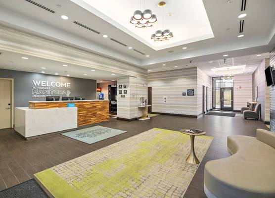 Hampton Inn by Hilton Winnipeg Airport/Polo Park 1