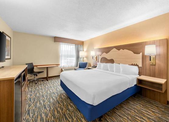Best Western Center Pointe Inn 1