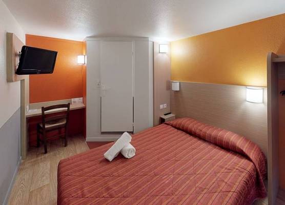 FASTHOTEL CAMBRAI PROVILLE - EX Premiere Classe 1